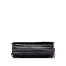 Carica l&#39;immagine nel visualizzatore di Gallery, Chanel Classic Wallet on Chain nero
