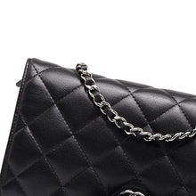 Carica l&#39;immagine nel visualizzatore di Gallery, Chanel Classic Wallet on Chain nero
