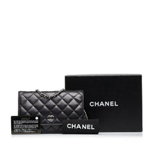 Carica l&#39;immagine nel visualizzatore di Gallery, Chanel Classic Wallet on Chain nero
