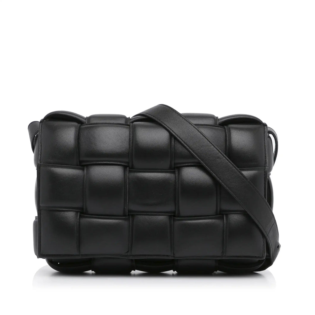 Bottega Veneta 
Padded Cassette nera